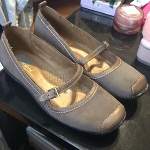 Natural Soul by Naturalizer~Brown Mary Jane Flats~8.5